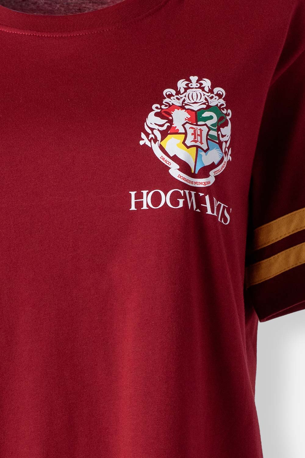 NO ENCENDER (LIQU-SIN LIC) PIJAMA DE HARRY POTTER TIPO BATOLA VINOTINTO PARA MUJER