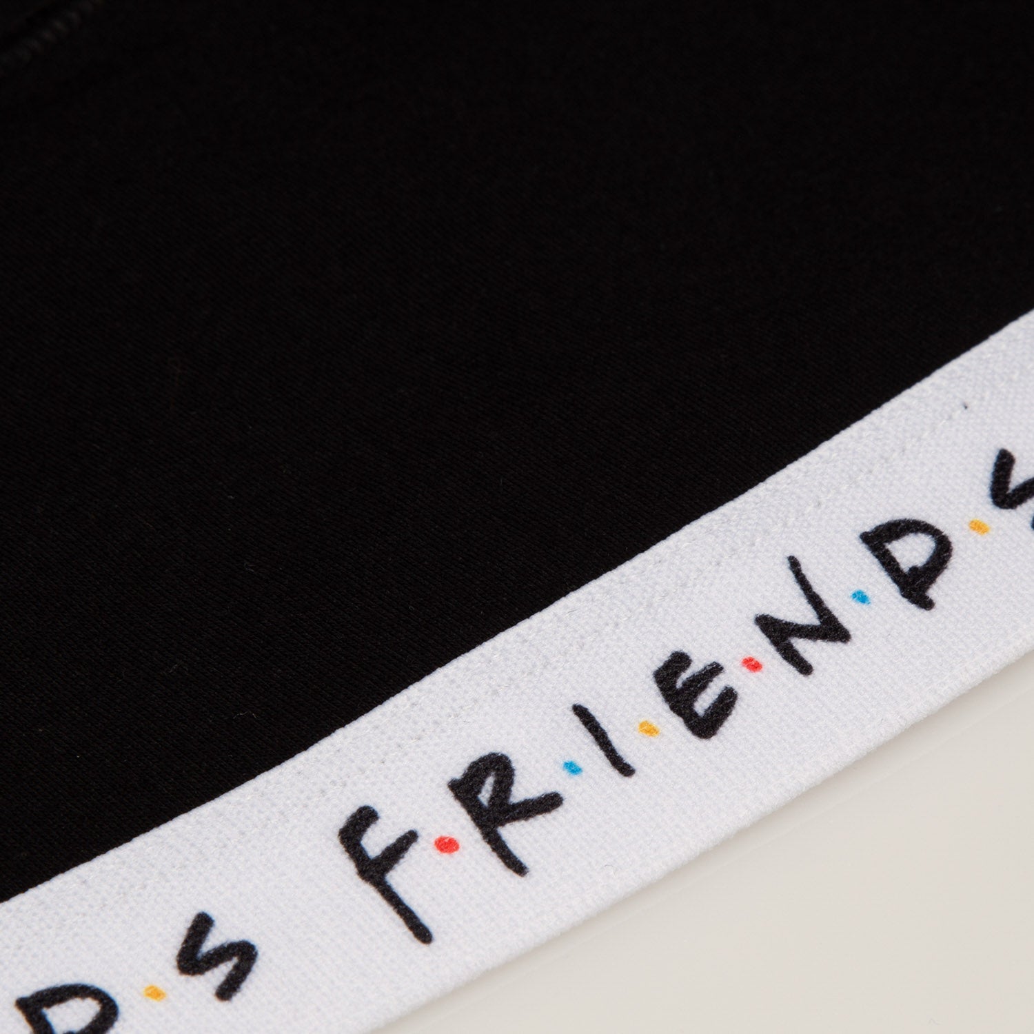 TOP DE FRIENDS NEGRO PARA MUJER