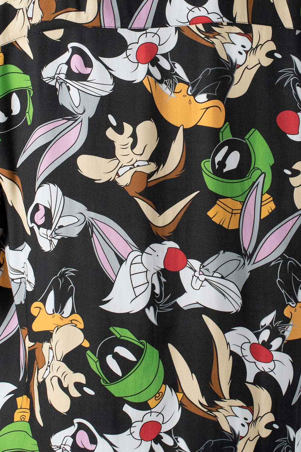 CAMISA DE LOONEY TUNES MULTICOLOR MANGA CORTA GÉNERO NEUTRO