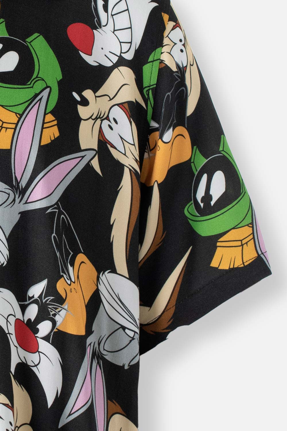 CAMISA DE LOONEY TUNES MULTICOLOR MANGA CORTA GÉNERO NEUTRO