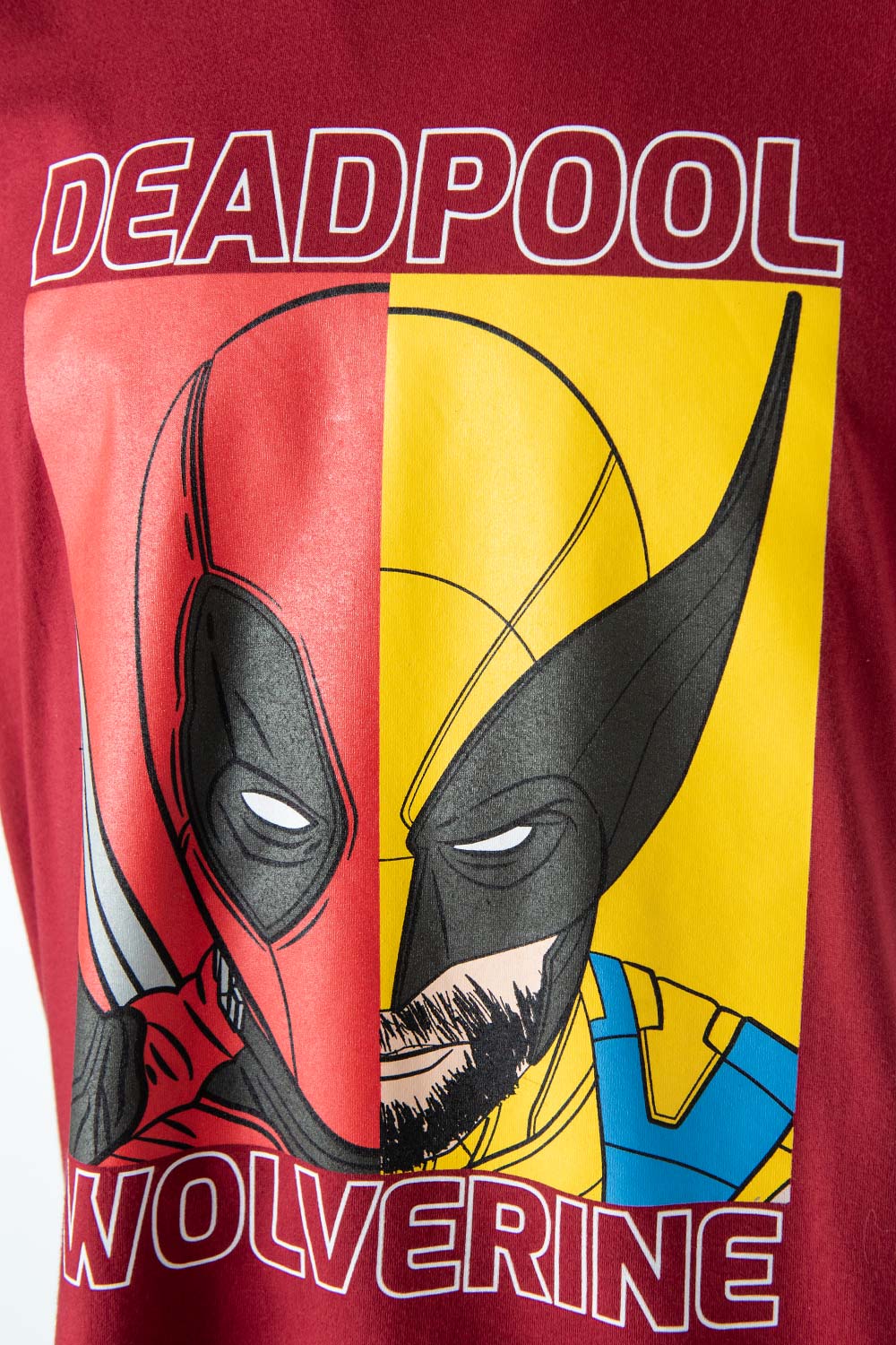 CAMISETA DE DEADPOOL REGULAR FIT GÉNERO NEUTRO