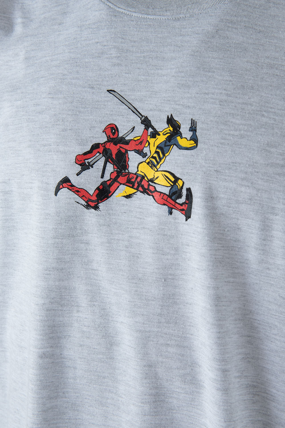 CAMISETA DE DEADPOOL REGULAR FIT GÉNERO NEUTRO