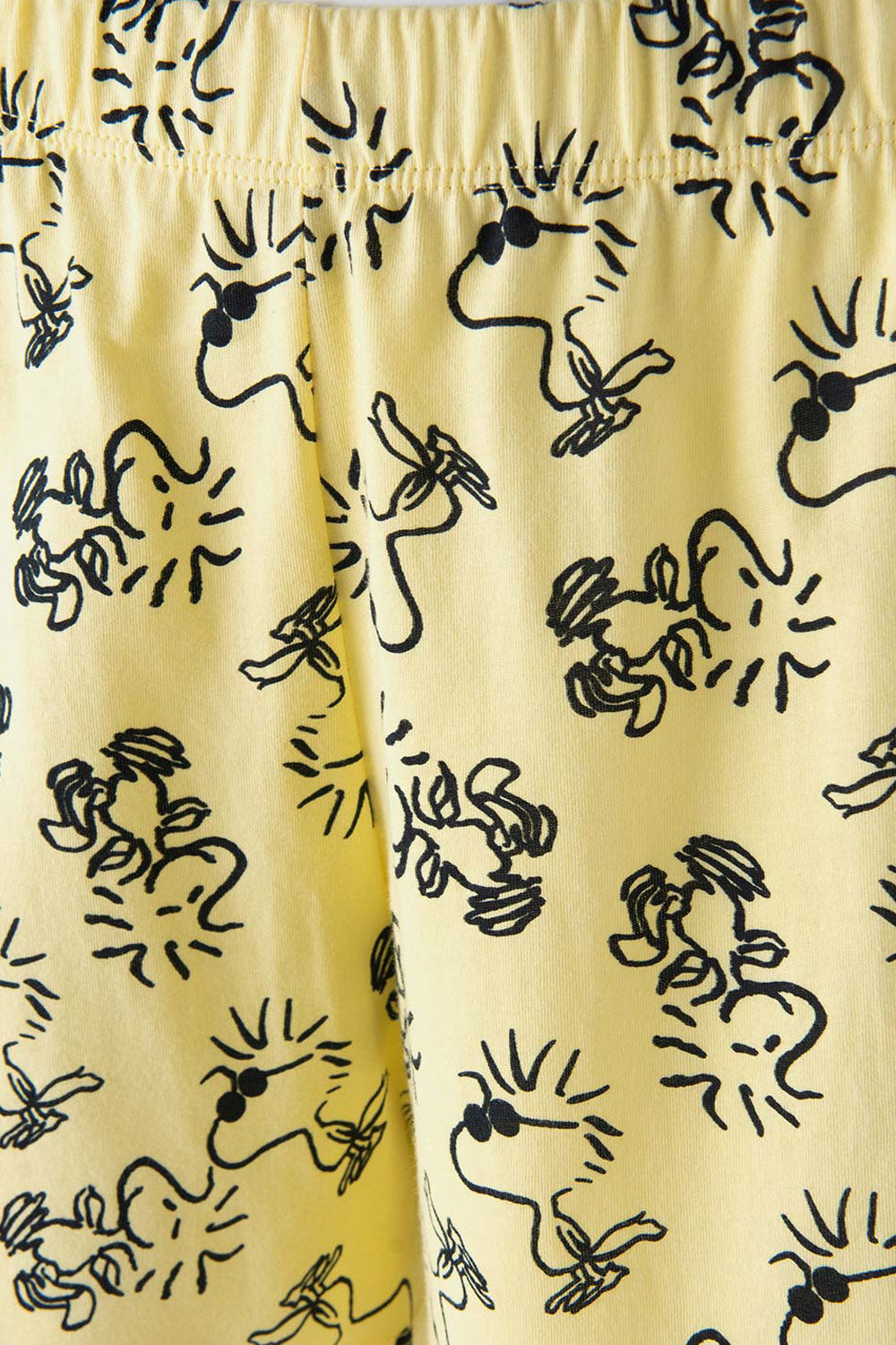 PIJAMA DE SNOOPY DE PANTALÓN CORTO MULTICOLOR PARA MUJER