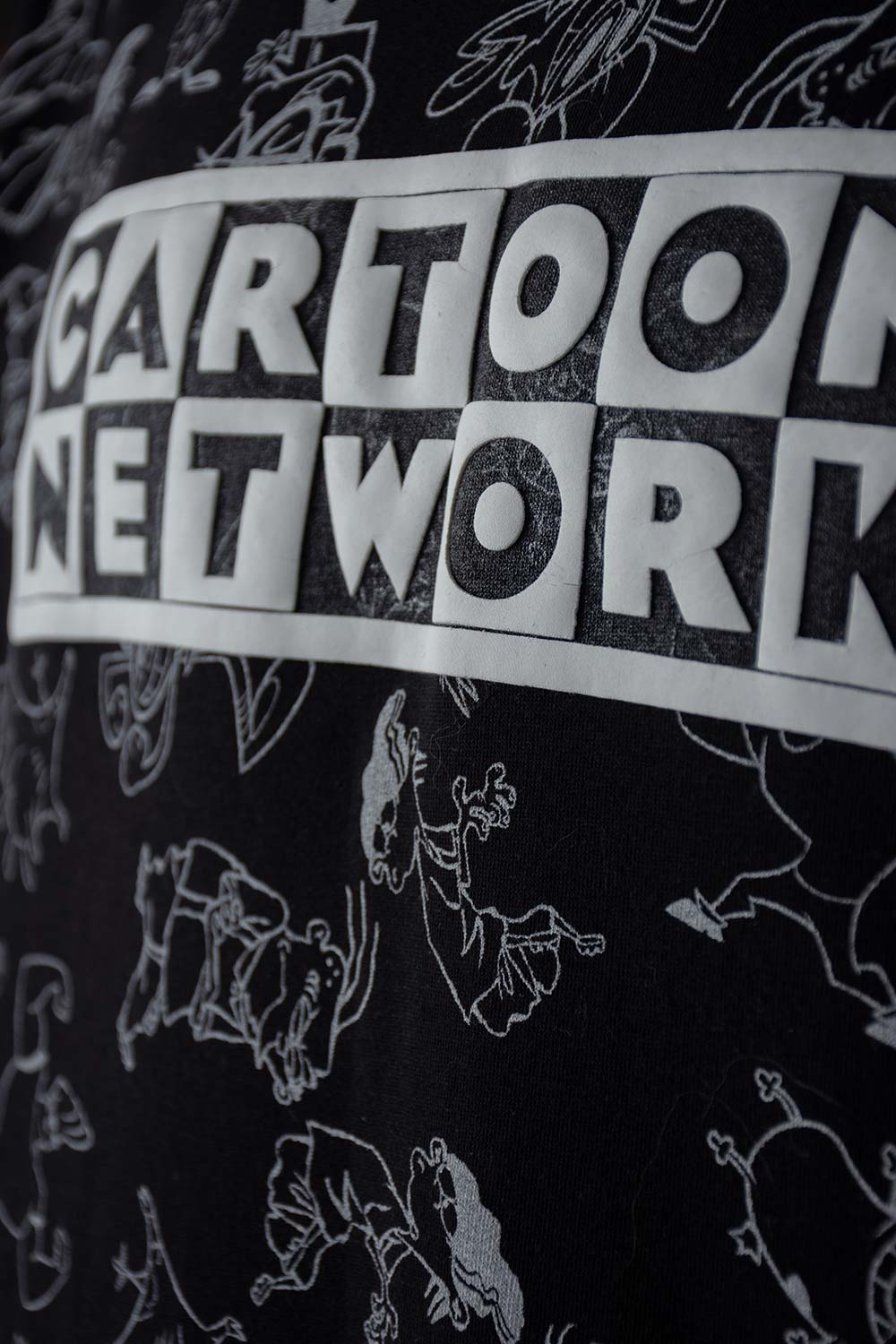 BUZO DE CARTOON NETWORK NEGRO CON CAPUCHA PARA HOMBRE