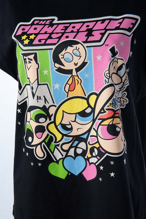 CAMISETA DE LAS CHICAS SUPERPODEROSAS NEGRA ESTAMPADA EN FRENTE PARA MUJER