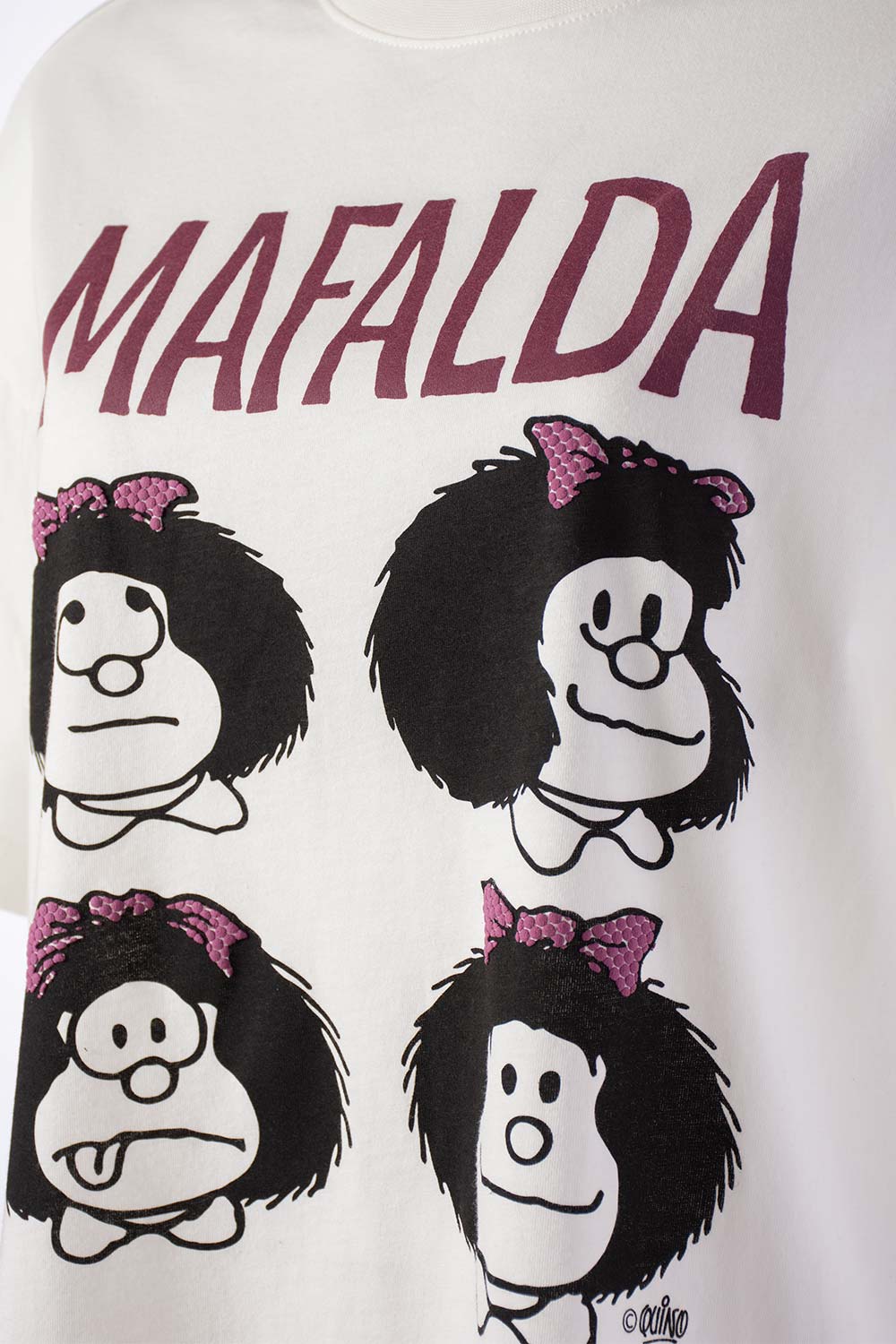 CAMISETA DE MAFALDA REGULAR FIT PARA MUJER