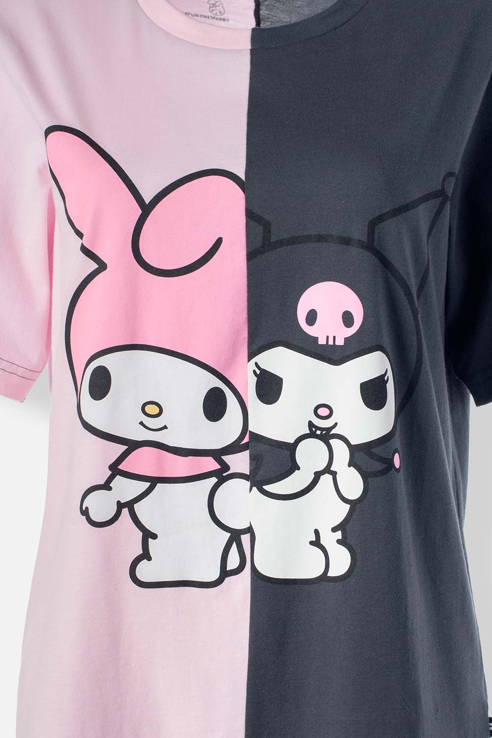 CAMISETA DE MY MELODY & KUROMI REGULAR FIT PARA MUJER