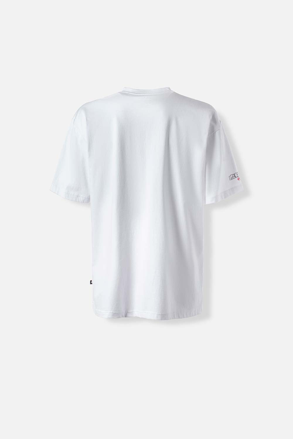 CAMISETA DE JUJUTSU KAISEN OVERSIZED FIT PARA HOMBRE