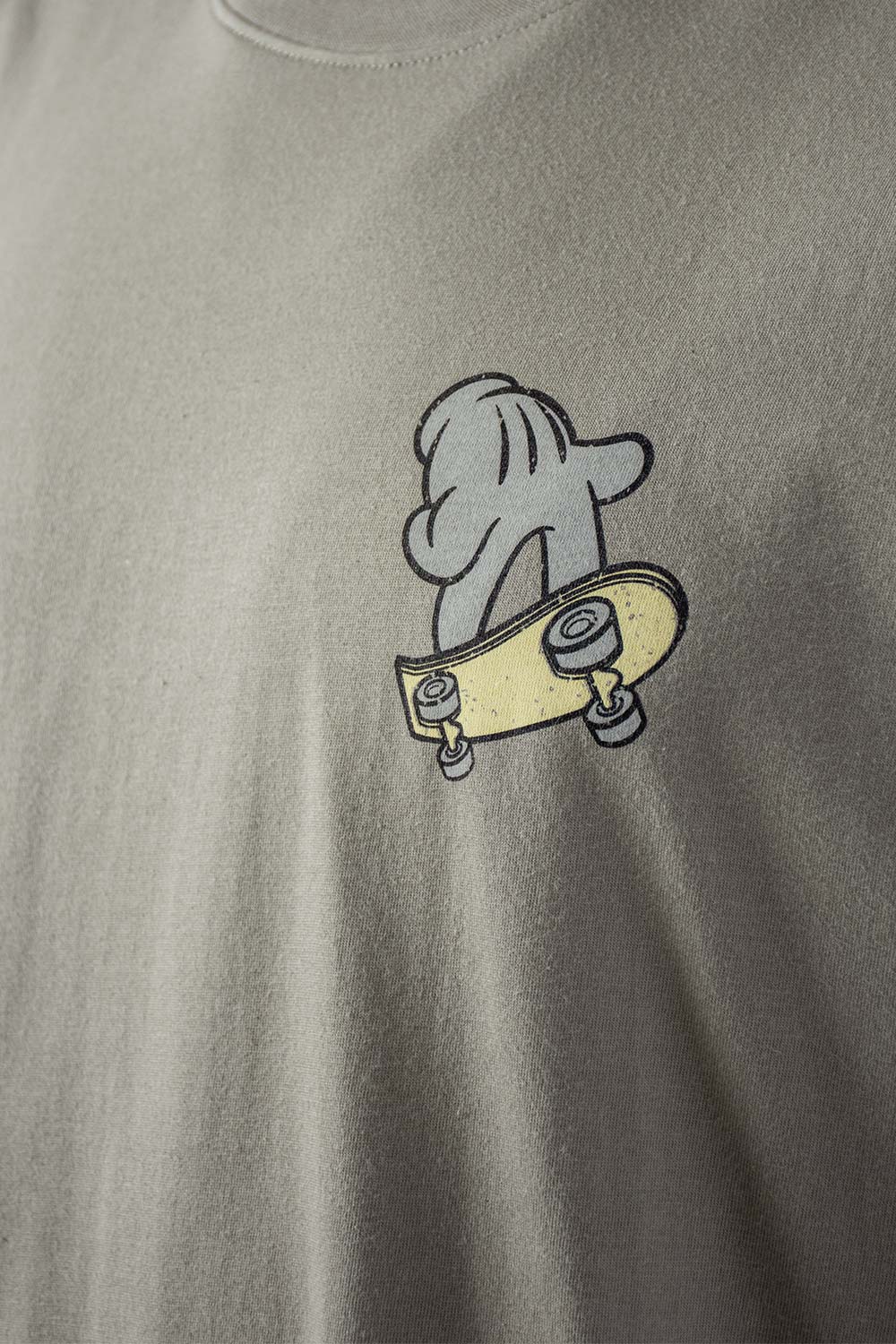CAMISETA DE MICKEY MOUSE REGULAR FIT PARA HOMBRE