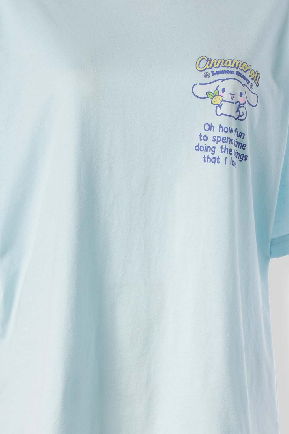 CAMISETA DE CINNAMOROLL REGULAR FIT PARA MUJER