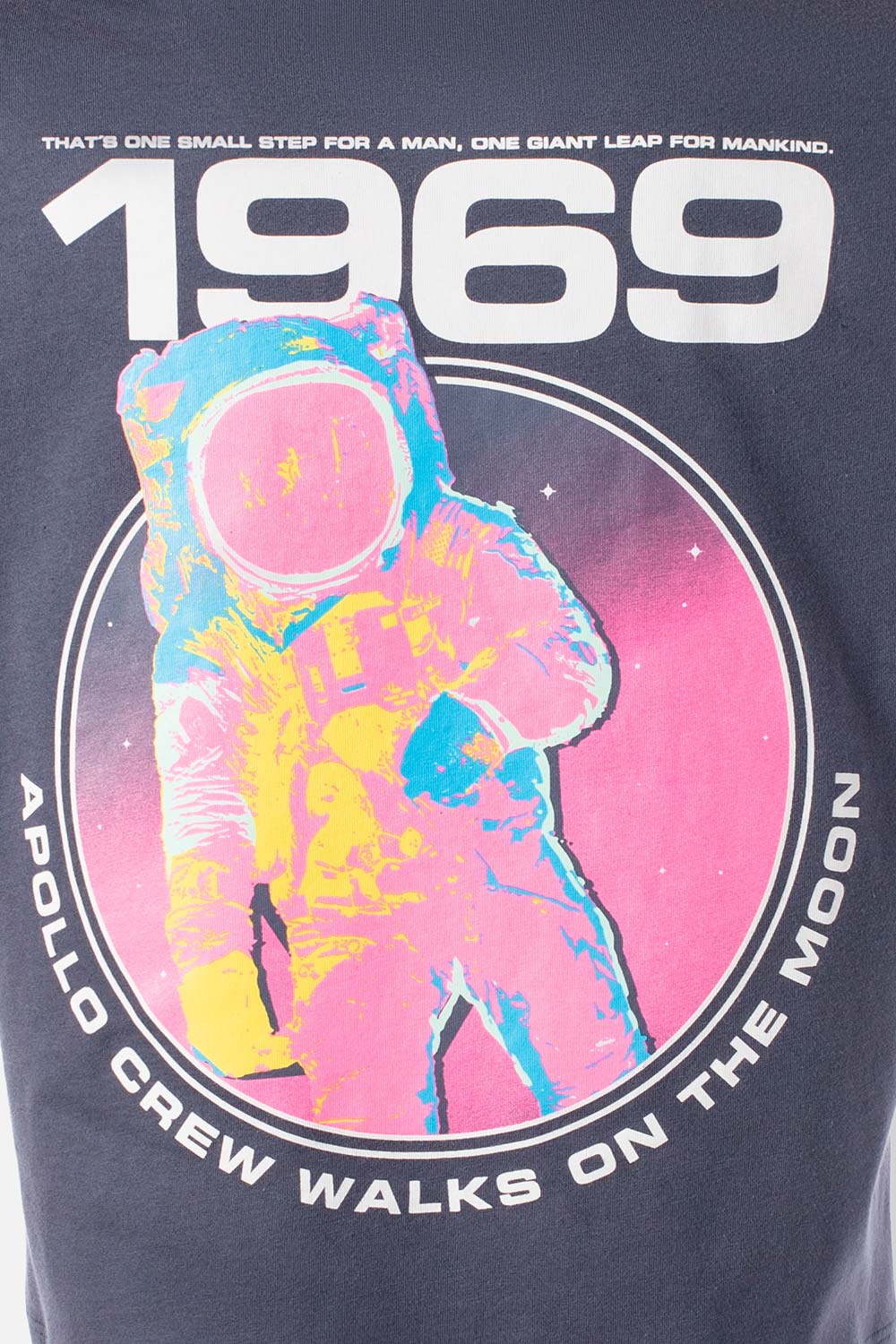 CAMISETA DE NASA BOXY FIT PARA MUJER