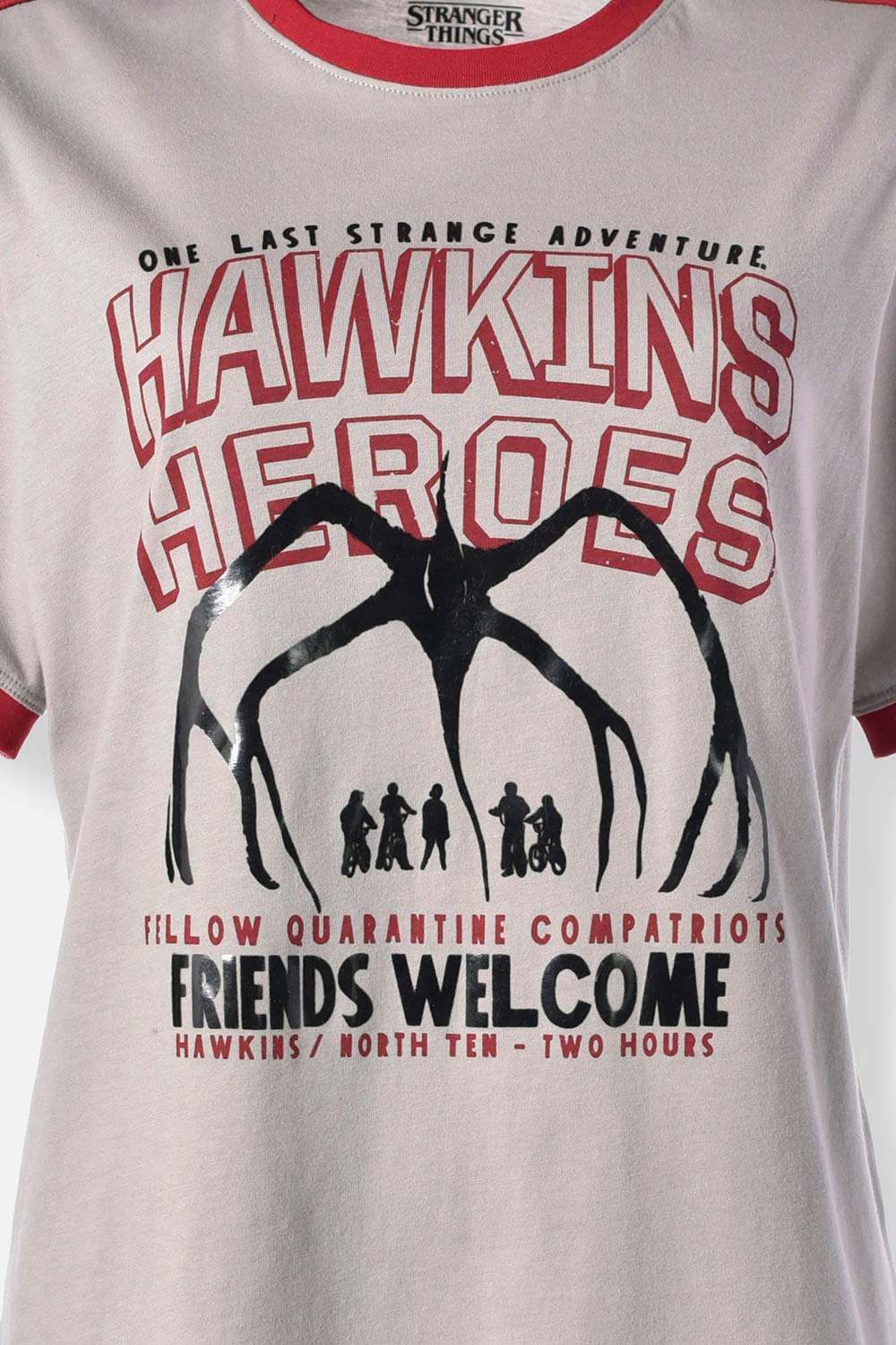 CAMISETA DE STRANGER THINGS REGULAR FIT PARA MUJER