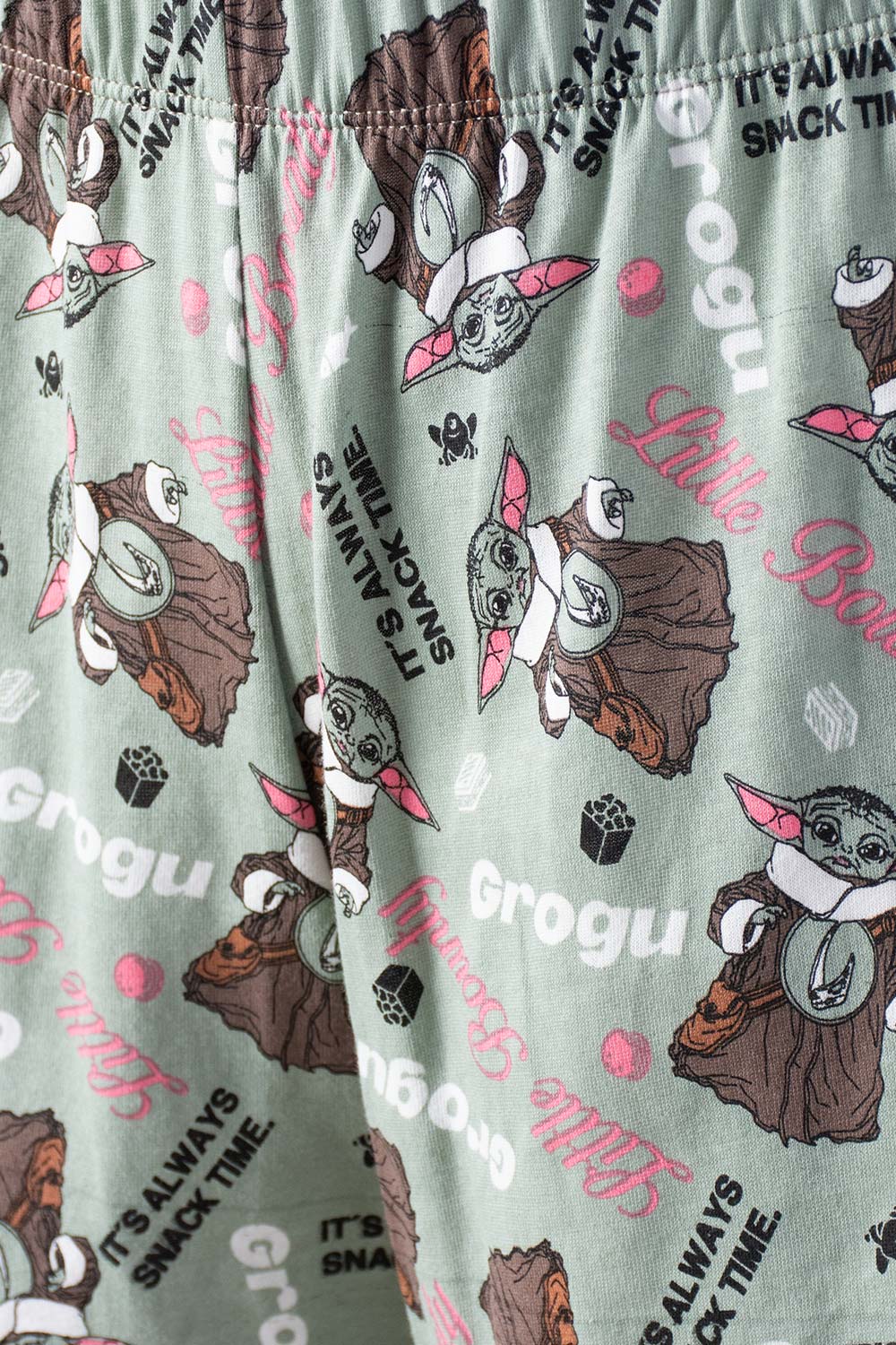 PIJAMA DE MANDALORIAN CON PANTALON CORTO PARA MUJER