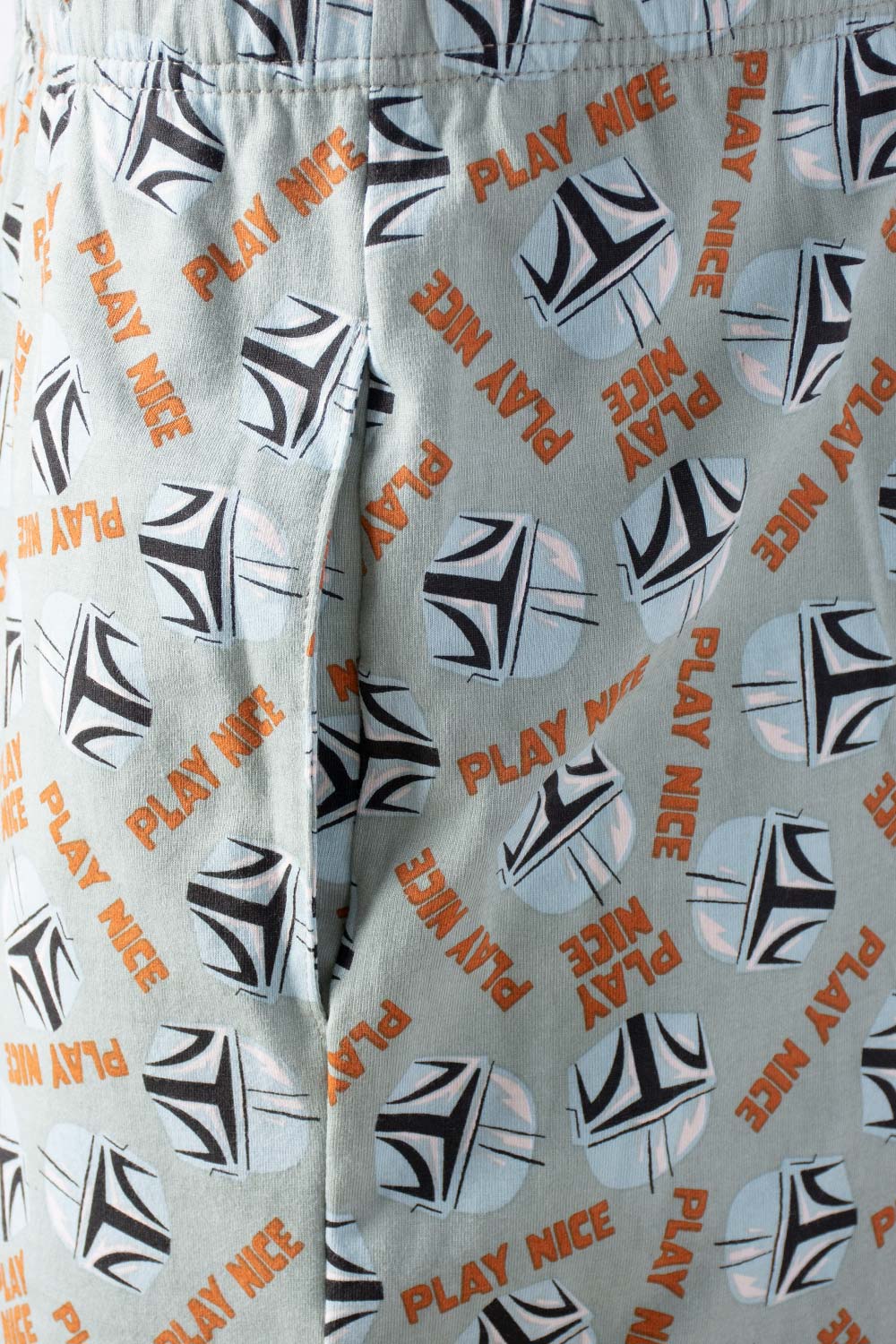 PIJAMA DE MANDALORIAN CON PANTALON CORTO PARA HOMBRE