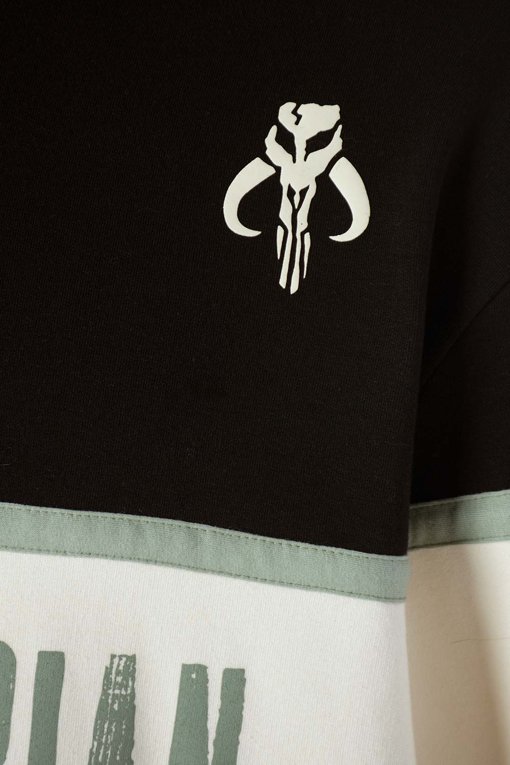 BUZO DE DE MANDALORIAN REGULAR FIT CERRADO PARA HOMBRE