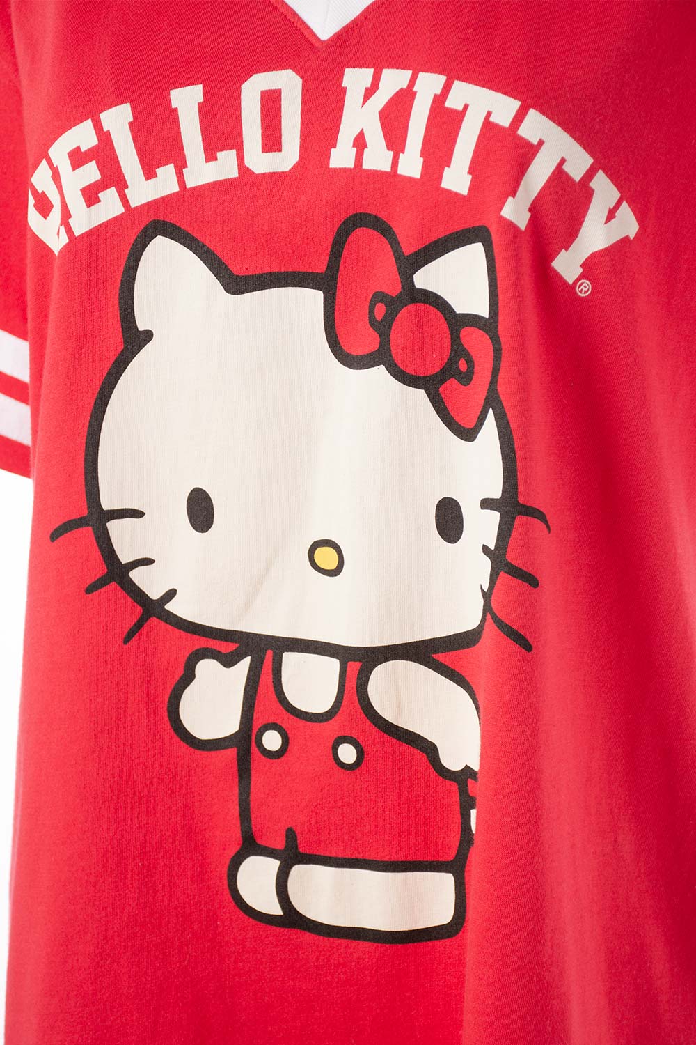 CAMISETA DE HELLO KITTY RELAX FIT PARA MUJER