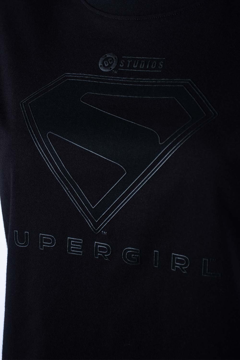 CAMISETA DE SUPERGIRL SLIM FIT PARA MUJER