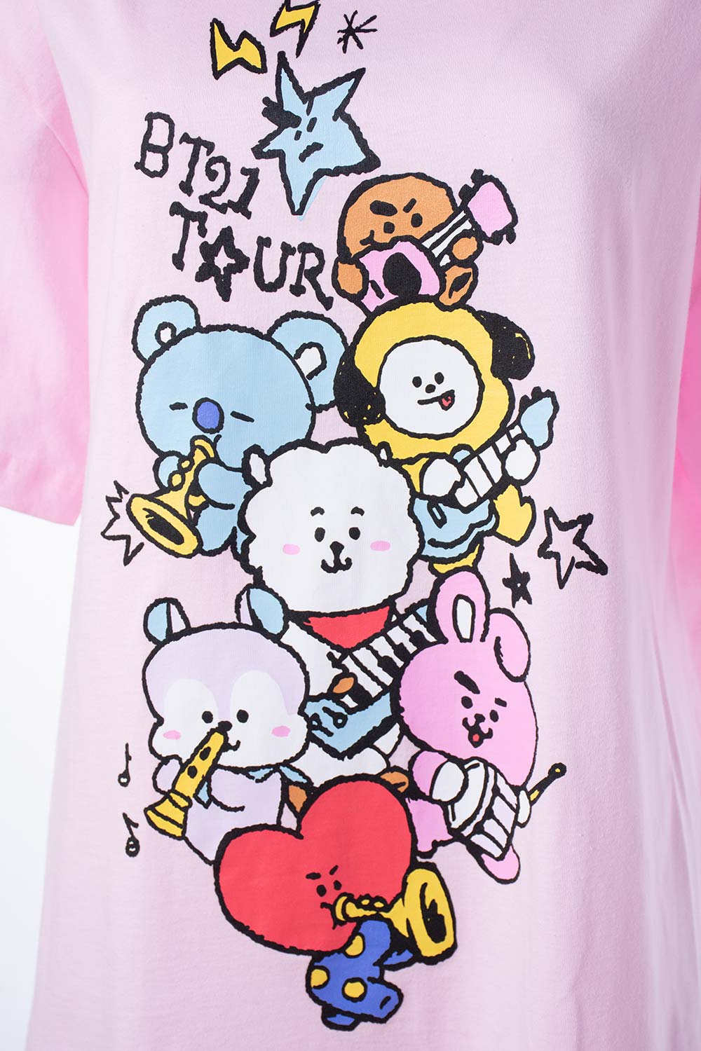 CAMISETA DE BT21 OVERSIZED FIT PARA MUJER