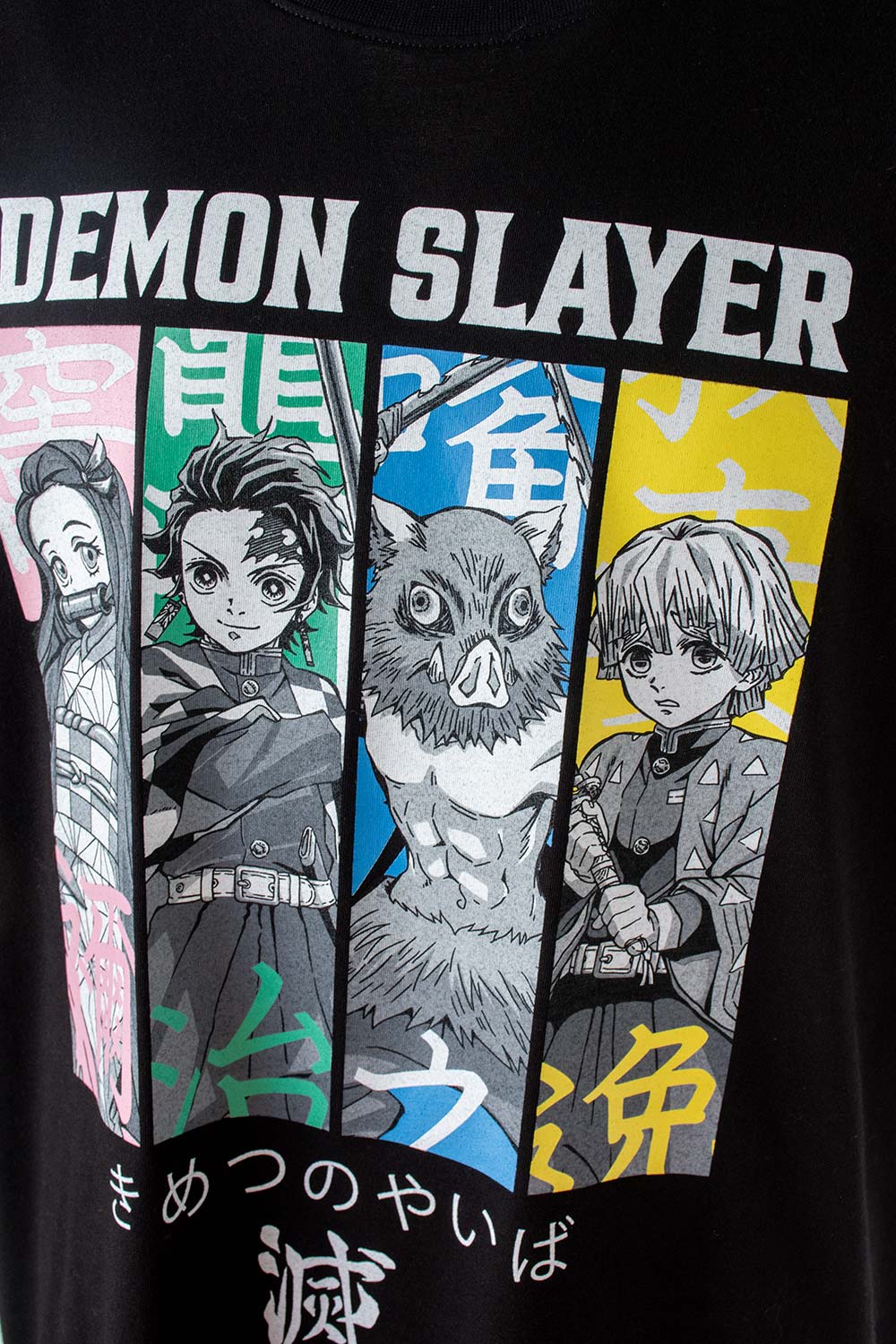 CAMISETA DE DEMON SLAYER REGULAR FIT GÉNERO NEUTRO