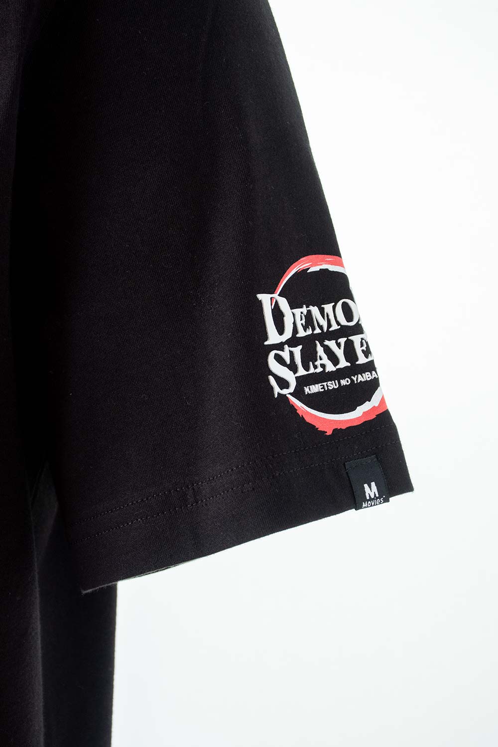 CAMISETA DE DEMON SLAYER REGULAR FIT GÉNERO NEUTRO