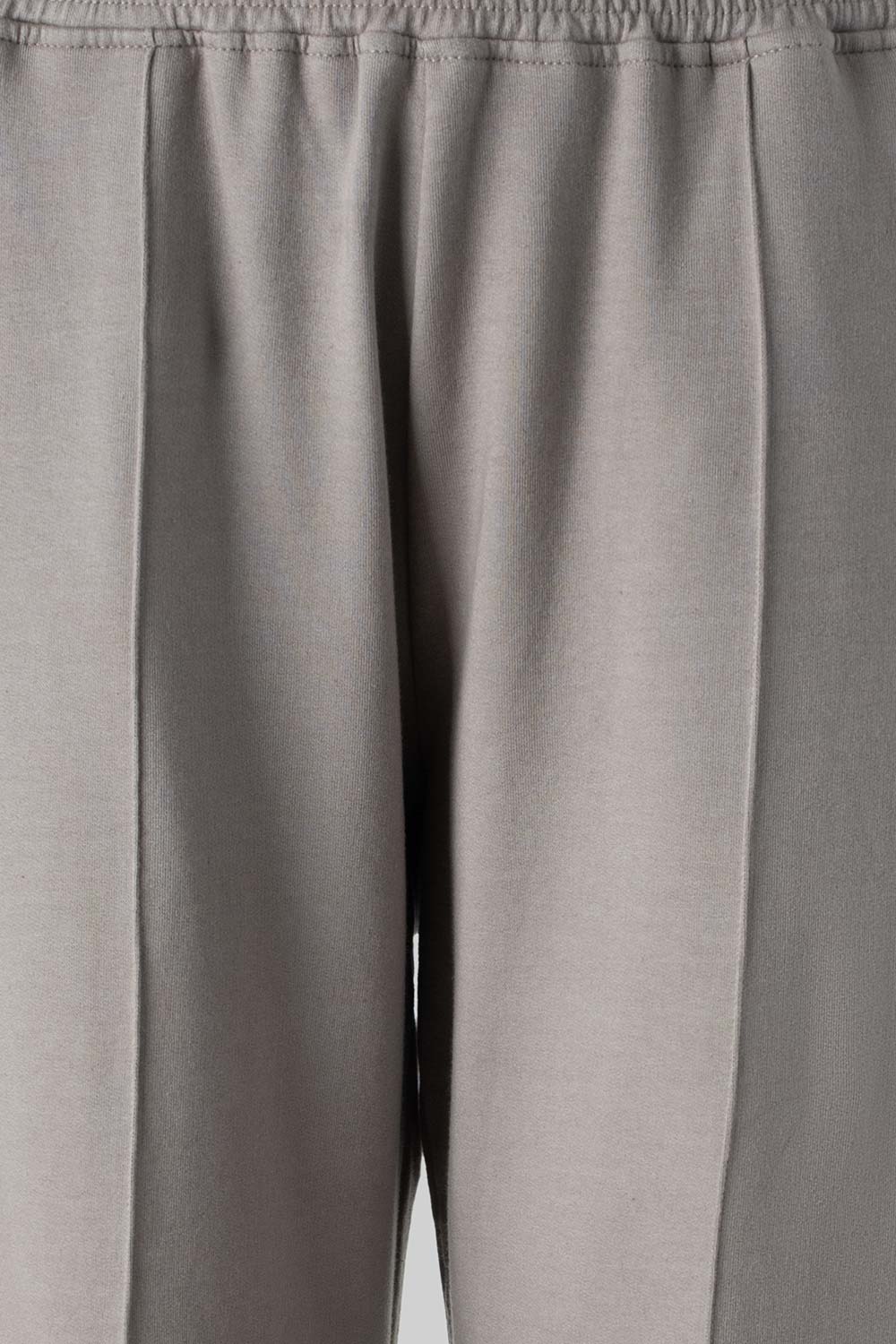 JOGGER DE MOVIES CON BOLSILLOS TAUPE PARA MUJER