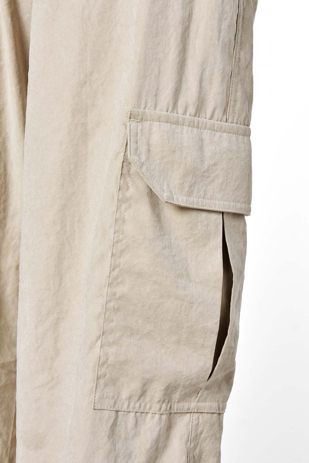 PANTALÓN DE MOVIES TIPO CARGO COLOR ARENA PARA MUJER