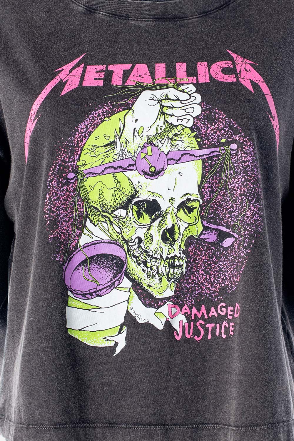 CAMISETA DE METALLICA BOXY FIT PARA MUJER