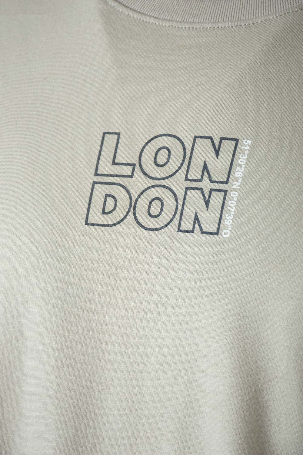 CAMISETA DE MOVIES REGULAR FIT PARA HOMBRE