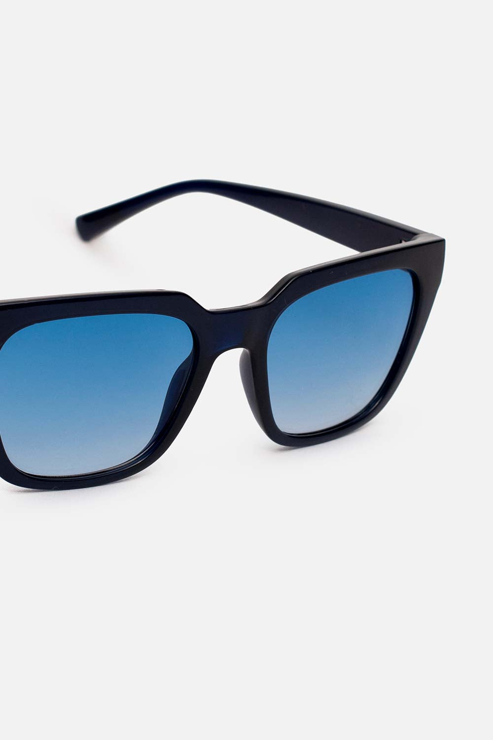GAFAS DE SOL DE MOVIES MARCO NEGRO GÉNERO NEUTRO